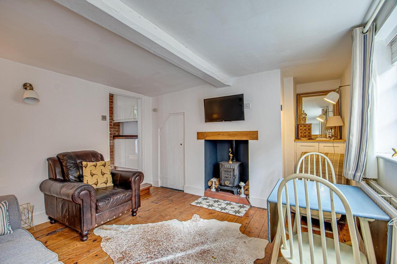 Sweet & Cosy 10 Bridewell Cottage With Parking Available Upon Request Bury St. Edmunds Экстерьер фото