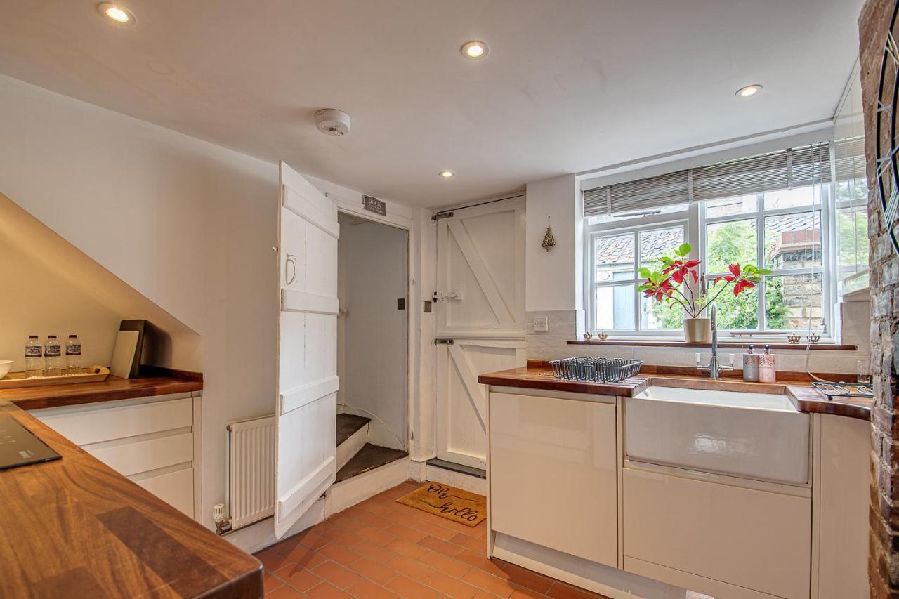 Sweet & Cosy 10 Bridewell Cottage With Parking Available Upon Request Bury St. Edmunds Экстерьер фото