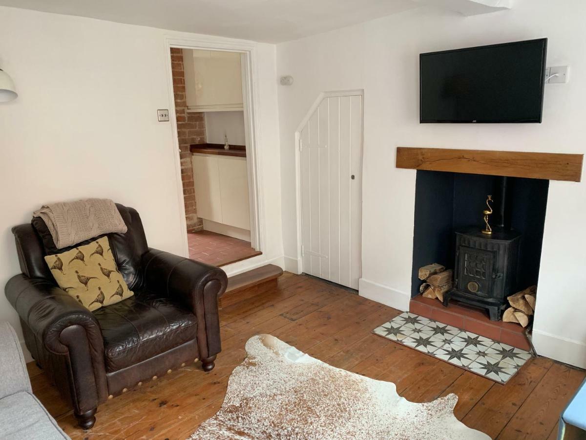 Sweet & Cosy 10 Bridewell Cottage With Parking Available Upon Request Bury St. Edmunds Экстерьер фото
